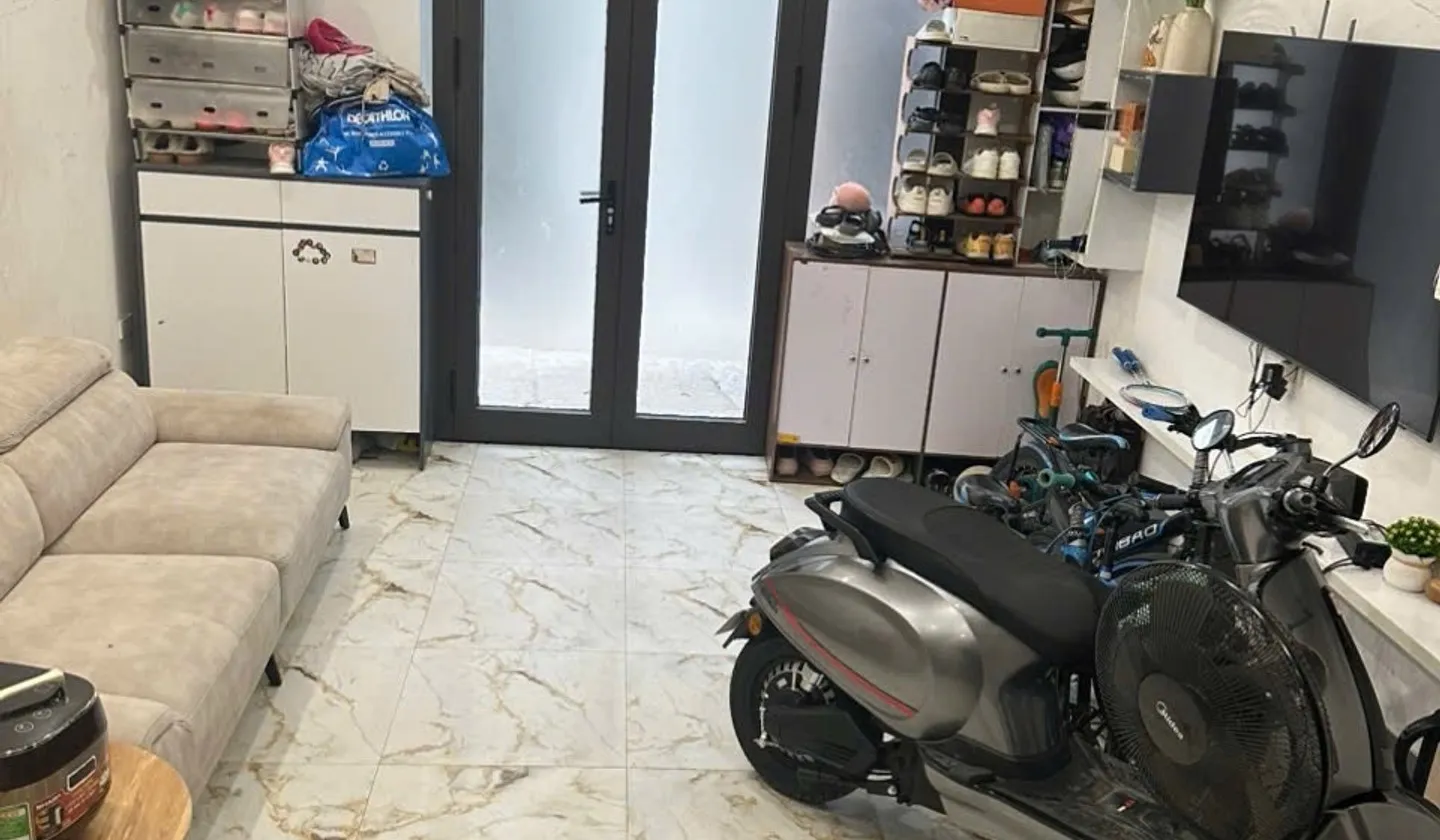 Bán nhà 5 tầng tại trung tâm Ỷ Lan - Nhà đẹp, ngõ rộng, sẵn nội thất cao cấp... Bán nhà riêng tại Dương Nội, Hà Nội 01