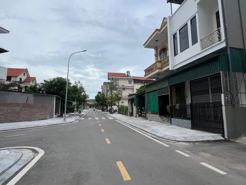 Bán đất lô góc 3 mặt thoáng tại phường Việt Hưng, Quảng Ninh, diện tích 77.5 m²... Bán đất tại Việt Hưng, Quảng Ninh 01