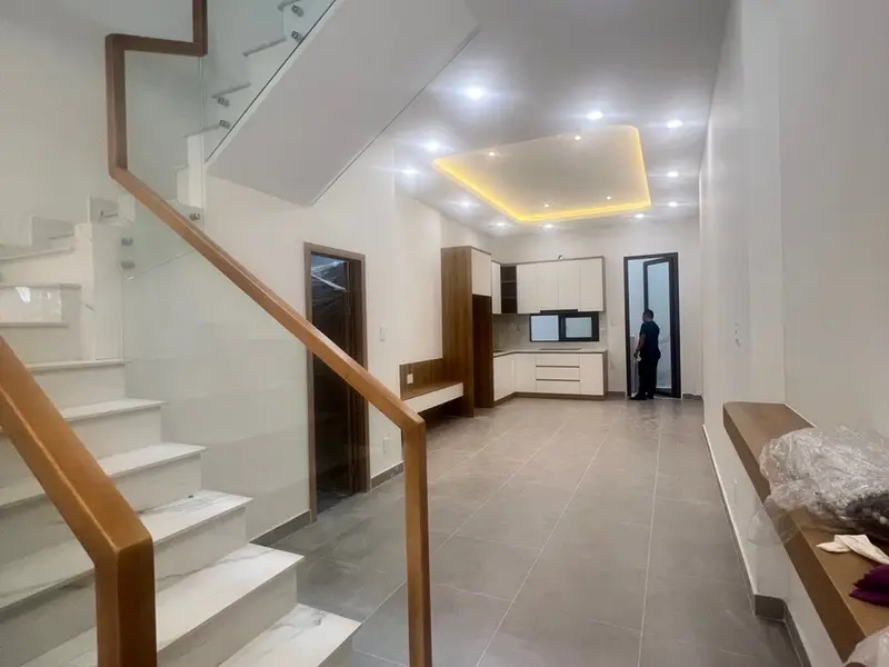 NHÀ 3 TẦNG – HẺM NHỰA 6M – ÔTÔ NGỦ TRONG NHÀ – 72M² –... Bán nhà riêng tại Bình Hưng Hòa, Hồ Chí Minh 01