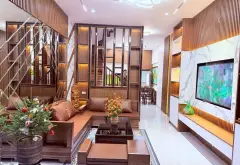 BÁN GẤP
🔥🔥CẦU GIẤY - CÔNG NĂNG ĐỈNH - NHÀ QUÁ ĐẸP - FULL NỘI THẤT - MUA Ở 10 ĐIỂM🔥🔥... Bán nhà riêng tại Cầu Giấy, Hà Nội 03