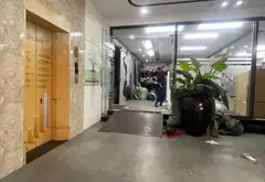 Bán văn phòng 5 tầng độc lập tại quận Long Biên với thang máy và ô tô vào nhà... Bán văn phòng tại Bồ Đề, Hà Nội 09