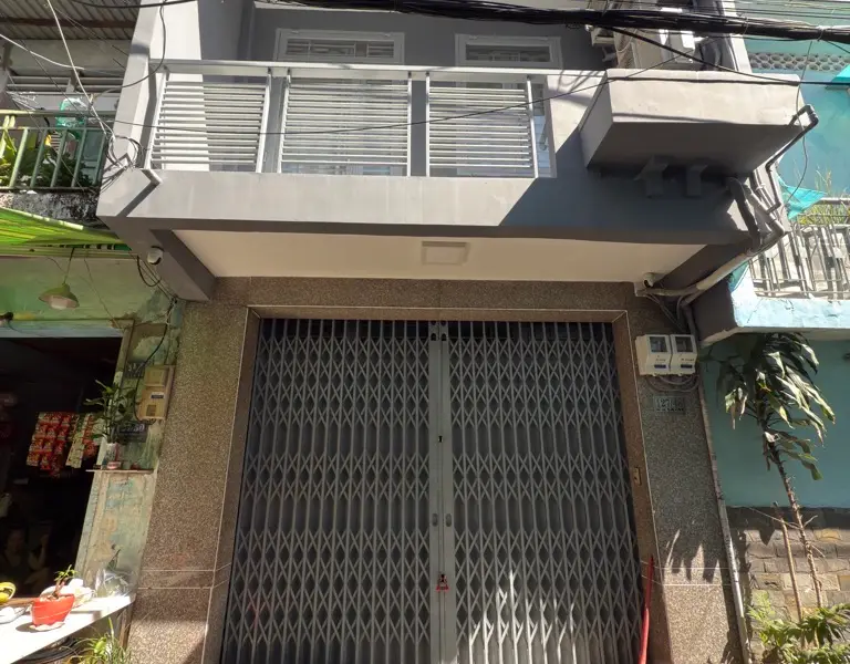 Nhà 2 tầng hẻm xe hơi, nội thất siêu xịn tại Tân Bình... Bán nhà riêng tại Bảy Hiền, Hồ Chí Minh 01