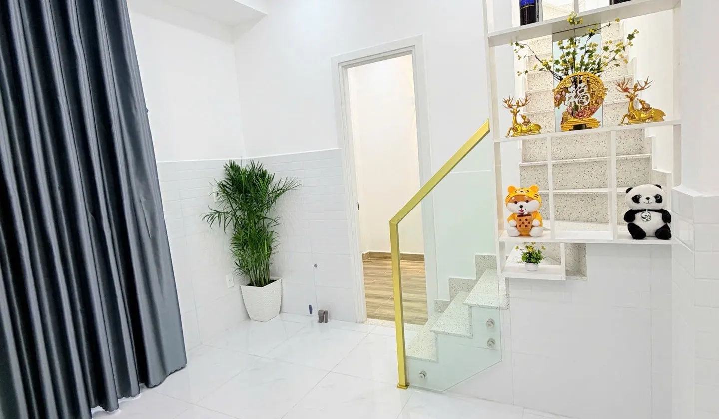 NHÀ MỚI 2 TẦNG - HỒNG LẠC - TÂN BÌNH - GẦN MT - 19 M2 - VUÔNG ĐẸP HOÀN CÔNG ĐỦ - TẶNG FULL NỘI THẤT... Bán nhà riêng tại Bảy Hiền, Hồ Chí Minh 01