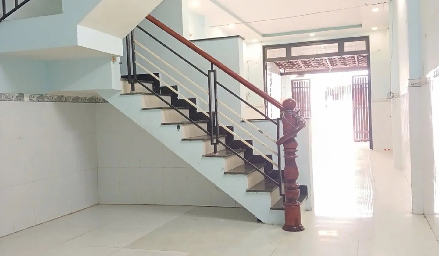 Nhà mặt phố Bình Tân giá đẹp, kinh doanh sầm uất, cho thuê thu nhập ổn... Bán nhà mặt phố tại Bình Hưng Hòa, Hồ Chí Minh 01