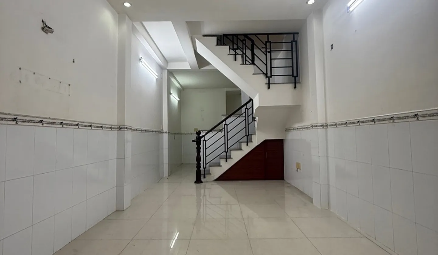 🔥🔥 Gò Vấp - Làng Hoa - 2 Tầng - DT 45m2 - Hẻm 2.5m sạch sẽ - chỉ 4.6t🔥🔥... Bán nhà riêng tại An Hội Đông, Hồ Chí Minh 01