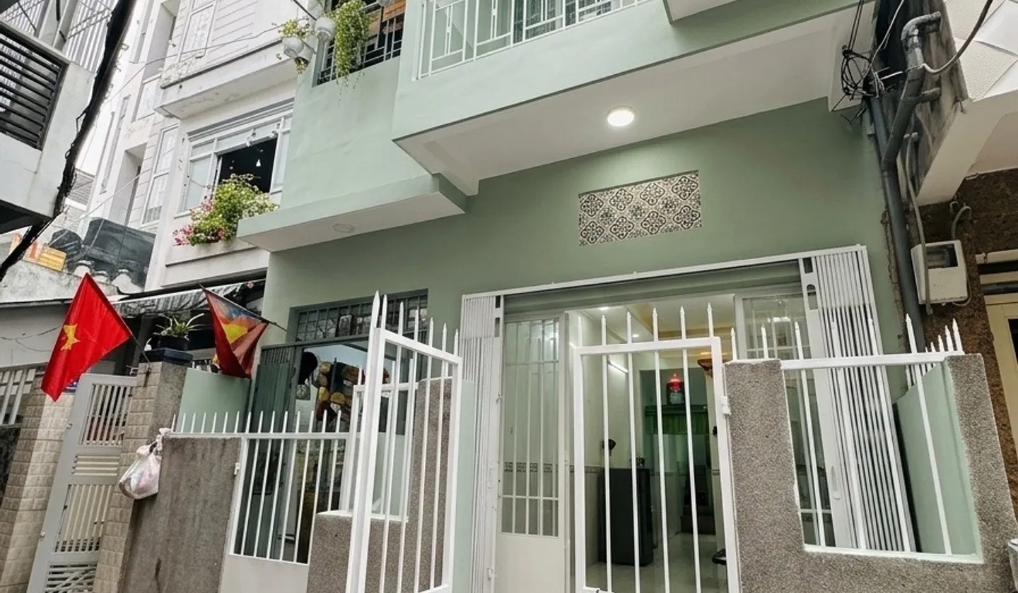 Nhà 2 tầng 3 phòng ngủ tại Lê Hồng Phong, quận 5, giá 7 tỷ đồng... Bán nhà riêng tại Chợ Quán, Hồ Chí Minh 01