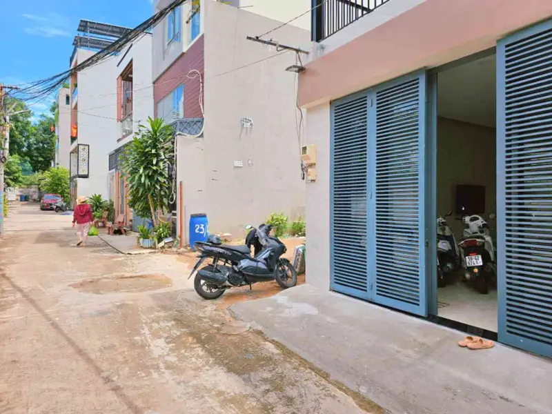 Nhà đẹp full nội thất, hẻm xe hơi, trung tâm Quận 9 cũ chỉ 7.8 tỷ... Bán nhà riêng tại Tăng Nhơn Phú, Hồ Chí Minh 01