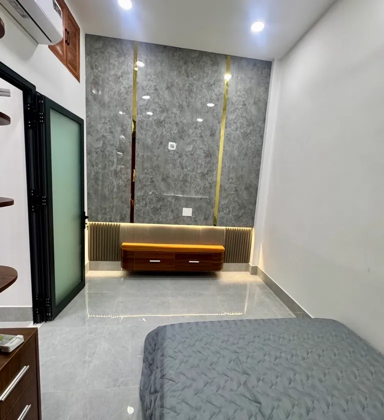 Giảm 100 triệu nhà 2 tầng 2PN diện tích 28.7m2 giá 4.53 tỷ quận Tân Bình... Bán nhà riêng tại Tân Bình, Hồ Chí Minh 01