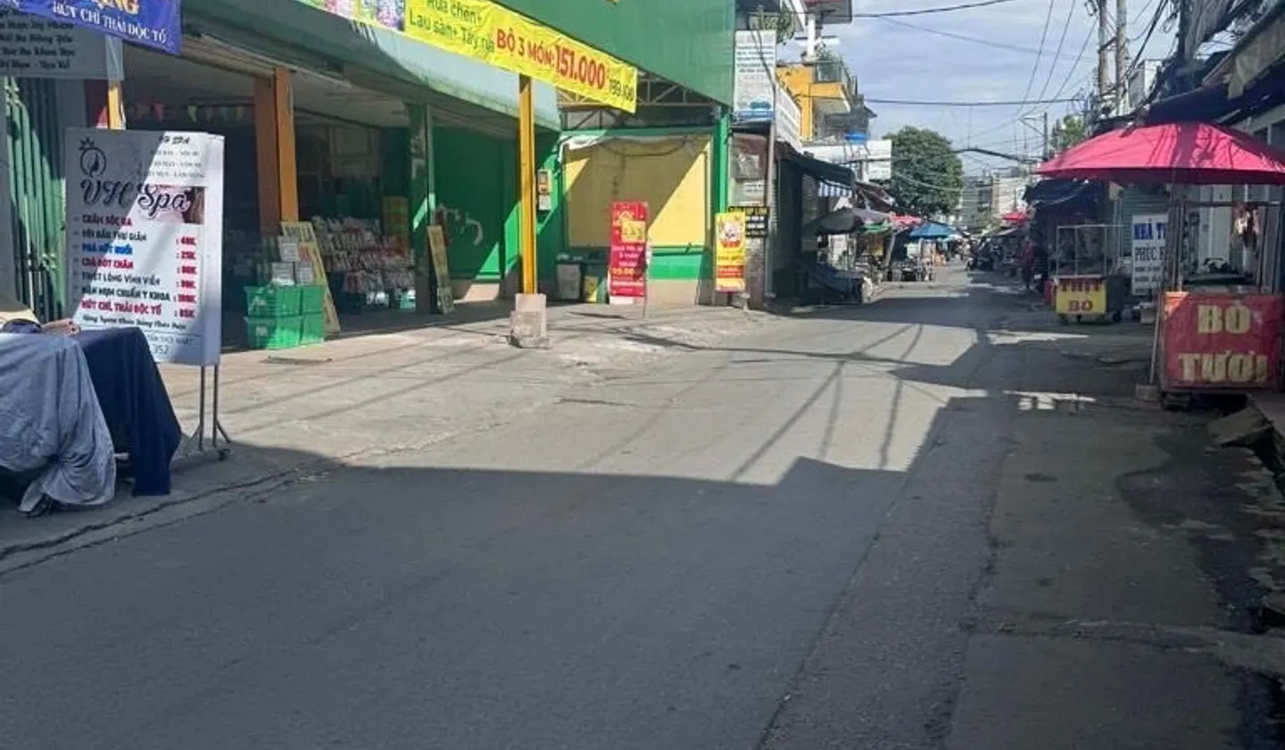 Bán nhà riêng Trường Chinh mặt tiền kinh doanh 106 m2 pháp lý rõ ràng... Bán nhà riêng tại Đông Hưng Thuận, Hồ Chí Minh 01