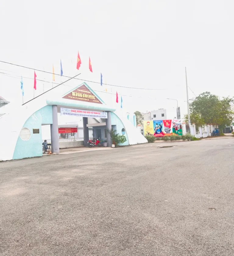 Bán nhà riêng 3 tầng tại Nguyễn Bình, Nhà Bè, mặt tiền 12m, giá 5.99 tỷ... Bán nhà riêng tại Nhà Bè, Hồ Chí Minh 01
