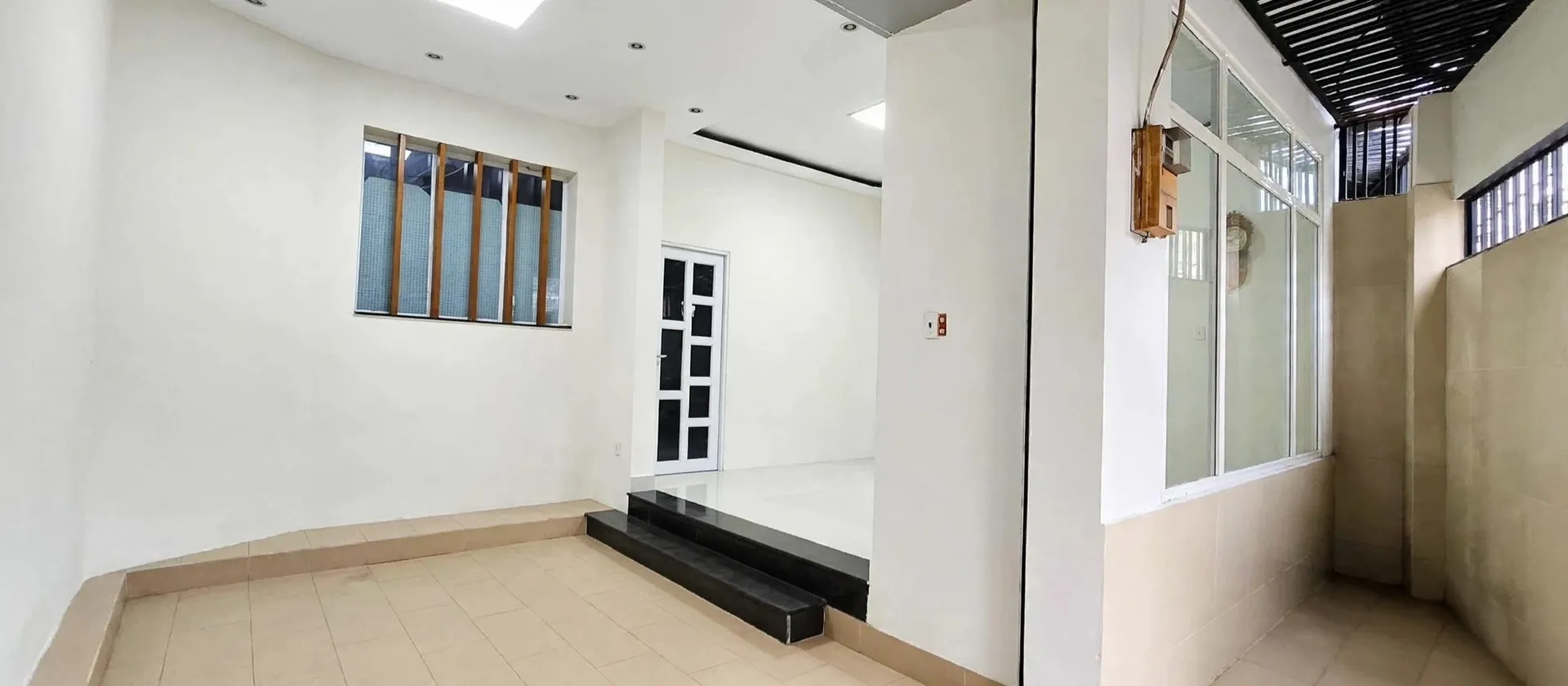 Đường số 41 - 5 tầng - 65m2 - Dòng tiền ổn định - Sổ vuông vức - SHR - Chỉ 8 tỷ nhỉnh... Bán nhà riêng tại Khánh Hội, Hồ Chí Minh 01
