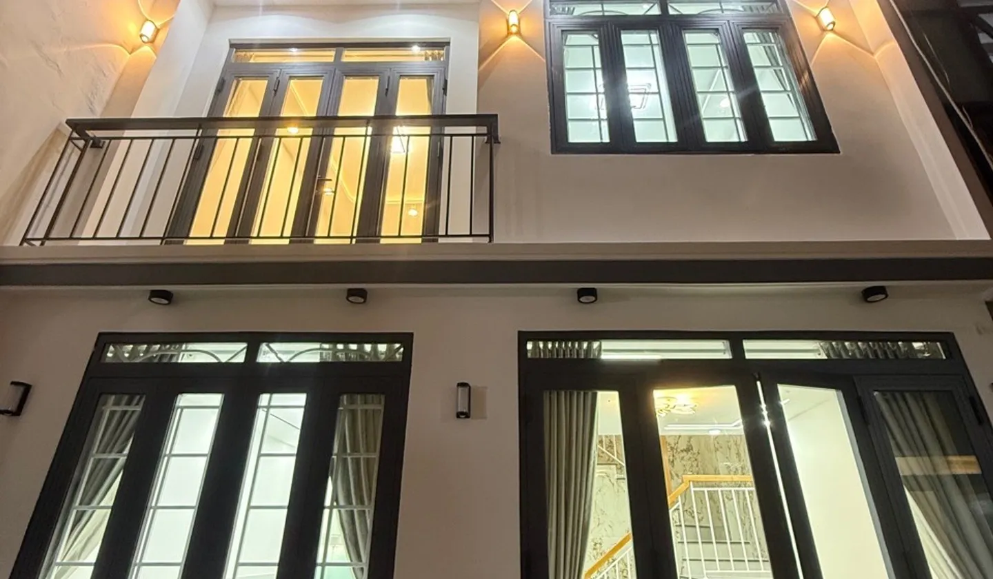 Nhà 2 tầng, 3 phòng ngủ tại phường Bảy Hiền, khu vực Lạc Long Quân, chỉ hơn 5 đồng... Bán nhà riêng tại Bảy Hiền, Hồ Chí Minh 01