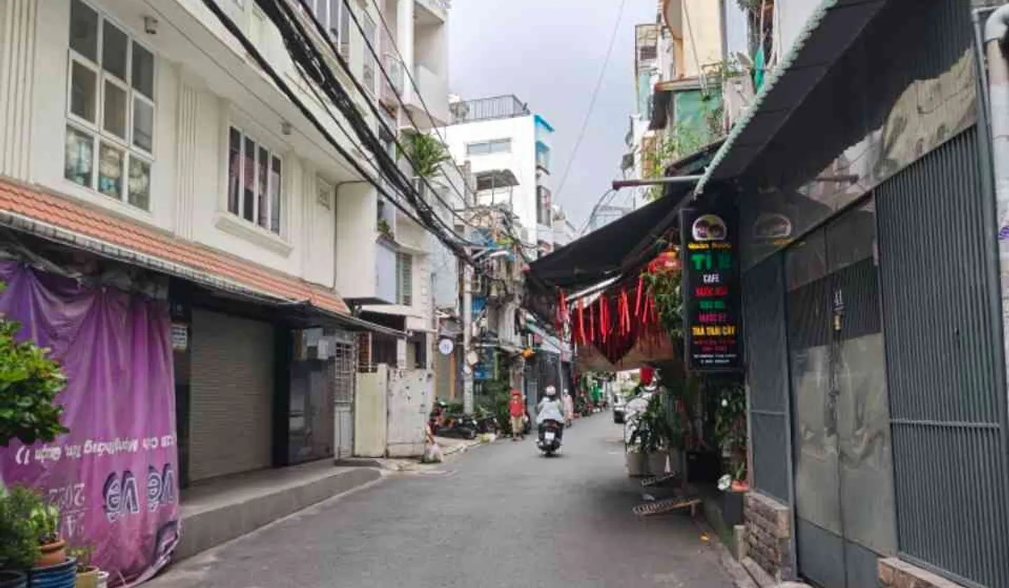 Nhà Lô Góc Mặt Phố Phú Nhuận, 5 Tầng Siêu Tiện Ích... Bán nhà mặt phố tại Đức Nhuận, Hồ Chí Minh 01