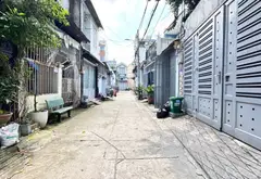Nhà phố hiện đại 3 tầng, rộng rãi tại Trung Mỹ Tây... Bán nhà riêng tại Trung Mỹ Tây, Hồ Chí Minh 02