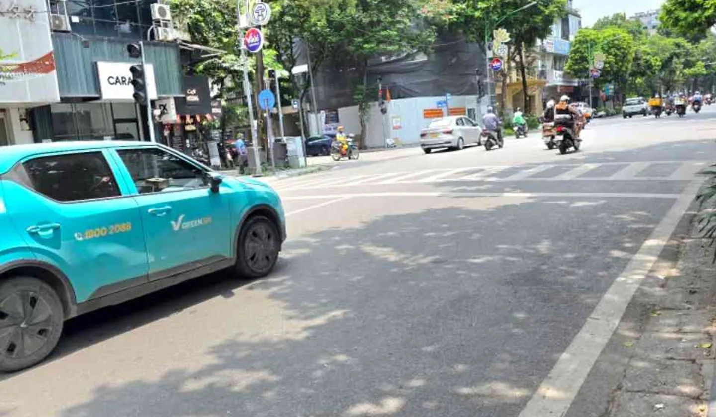 Bán nhà mặt phố Huế kinh doanh sầm uất diện tích 60.6m² vỉa hè rộng... Bán nhà mặt phố tại Cửa Nam, Hà Nội 01
