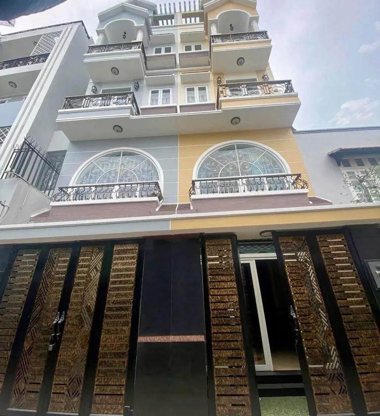 NGUYỄN TRIỆU LUẬT NGANG HIẾM 8M,HẺM XE HƠI DTCN 83M2 5 TẦNG... Bán nhà riêng tại Bình Tân, Hồ Chí Minh 01
