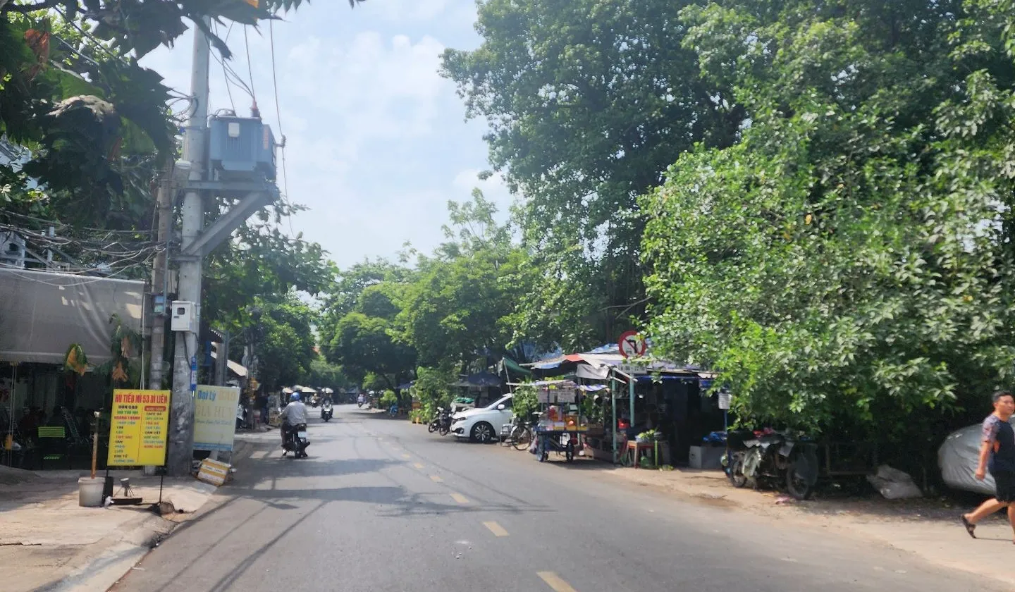 Bán nhà riêng 2 tầng hẻm xe hơi tại phường Lạc Long Quân, diện tích 30m²... Bán nhà riêng tại Bình Thới, Hồ Chí Minh 01