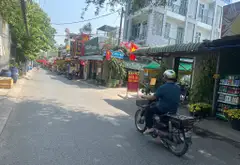 Nhà mặt phố kinh doanh rộng rãi, đối diện Đại học Giao Thông Vận Tải, Quận 12... Bán nhà mặt phố tại Trung Mỹ Tây, Hồ Chí Minh 03
