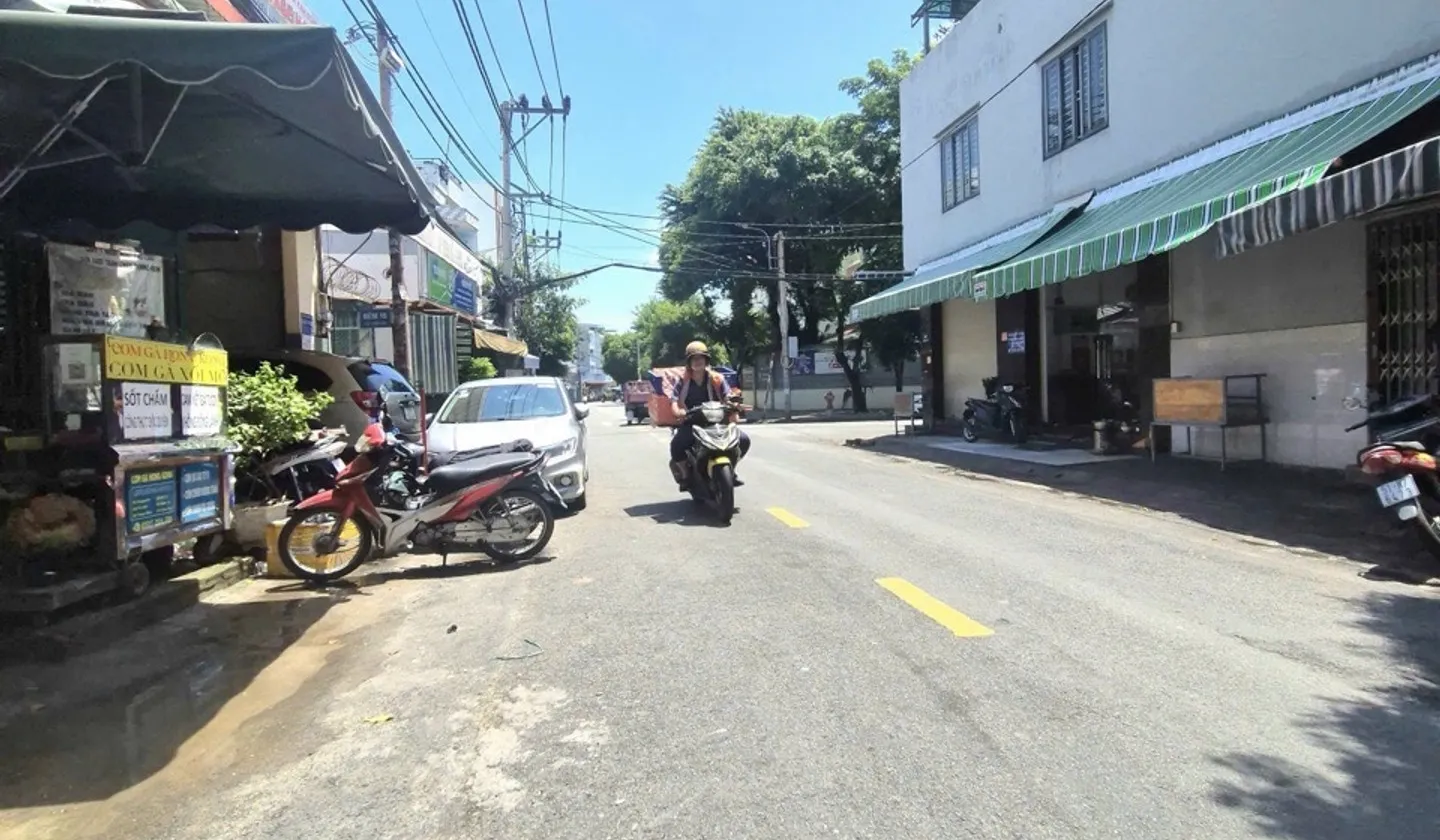 Bán nhà riêng 2 tầng Phú Thạnh, diện tích 45m², giá 4.5 tỷ... Bán nhà riêng tại Phú Thạnh, Hồ Chí Minh 01