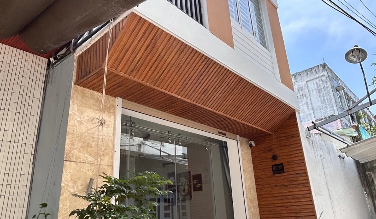 Nhà 3 tầng hiện đại tại trung tâm Hải Châu - cơ hội sở hữu đáng giá... Bán nhà riêng tại Hòa Cường, Đà Nẵng 01