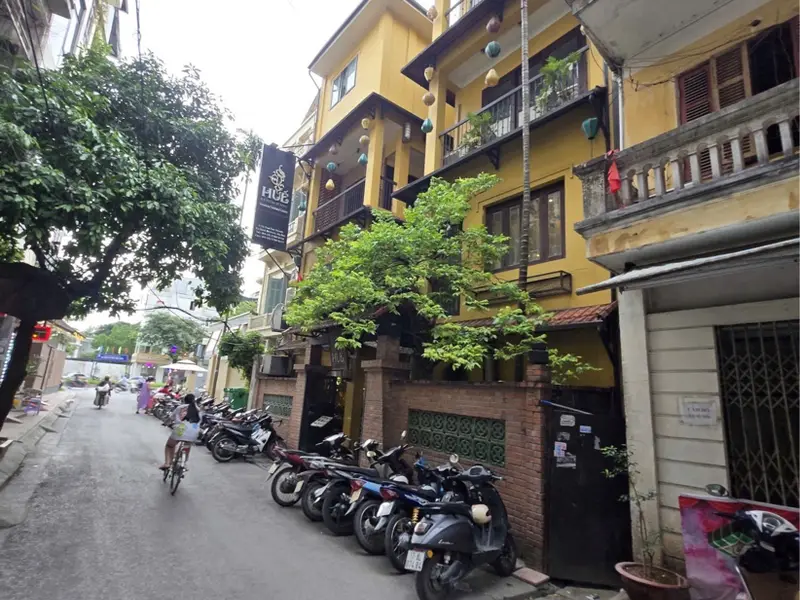 Biệt Thự Đẳng Cấp Trung Tâm Ba Đình Với Mặt Tiền Rộng Sát Phố Đào Tấn... Bán nhà riêng tại Giảng Võ, Hà Nội 01