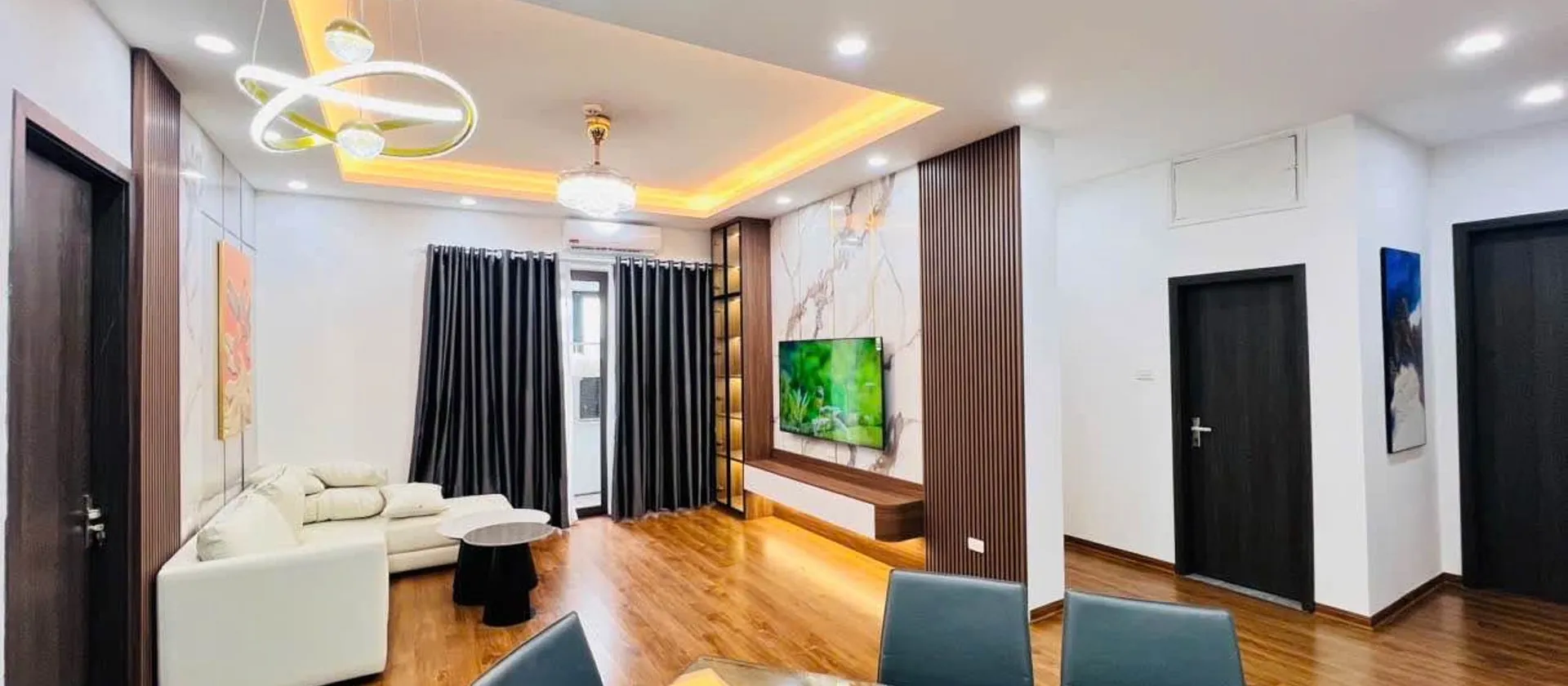 Căn hộ 3PN rộng rãi, nội thất full, trung tâm Nguyễn Chí Thanh... Bán căn hộ chung cư tại Giảng Võ, Hà Nội 01