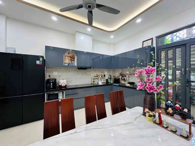 Bán nhà riêng 3 tầng diện tích 72.4 m² tại Tân Tạo, TP.HCM với giá ưu đãi... Bán nhà riêng tại Tân Tạo, Hồ Chí Minh 01