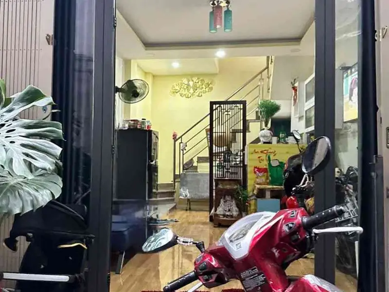 Bán nhà 4 tầng 2PN an ninh, diện tích 26m² tại quận trung tâm... Bán nhà riêng tại Bình Phú, Hồ Chí Minh 01