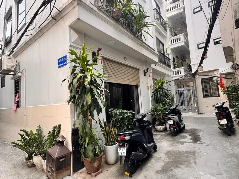 Bán nhà 5 tầng 4 phòng ngủ tại Phường Bồ Đề, Hà Nội giá 9.8 tỷ... Bán nhà riêng tại Bồ Đề, Hà Nội 01