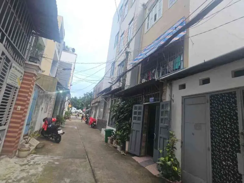 Nhà 1 mặt tiền bờ kè 1 mặt hẻm xe hơi thông - 4 Tầng - 5PN - Khu phân lô Nguyễn Văn Dung... Bán nhà riêng tại An Nhơn, Hồ Chí Minh 01