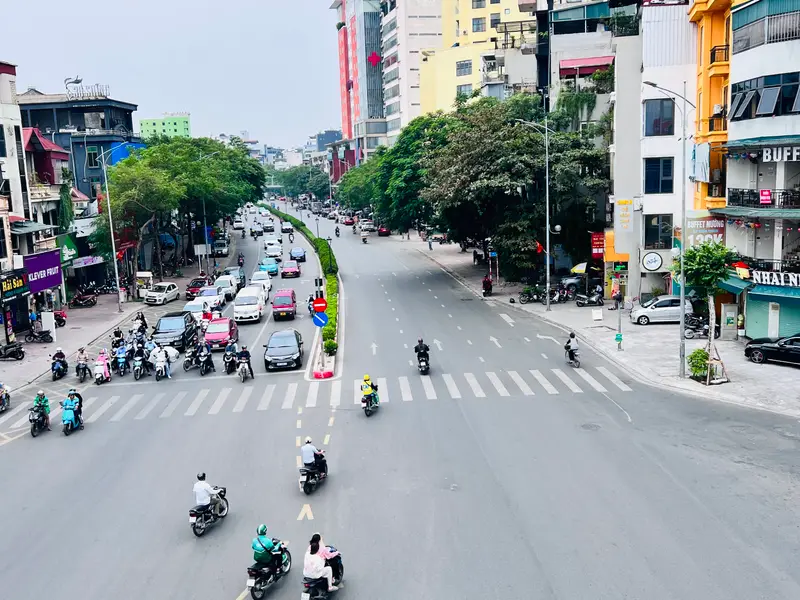 Toà nhà mặt phố Nguyễn Văn Cừ, 140m x 10 tầng, mặt tiền 8.6m, dòng tiền 4 tỷ/năm... Bán nhà mặt phố tại Bồ Đề, Hà Nội 01