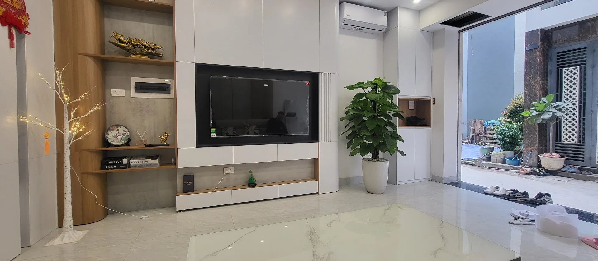 Á HẬU TRÂU QUỲ- 6 TẦNG THANG MÁY- THIẾT KẾ ĐẸP- FULL NỘI THẤT- PHÂN KHÚC HIẾM- OTO ĐỖ CỬA... Bán nhà riêng tại Gia Lâm, Hà Nội 01