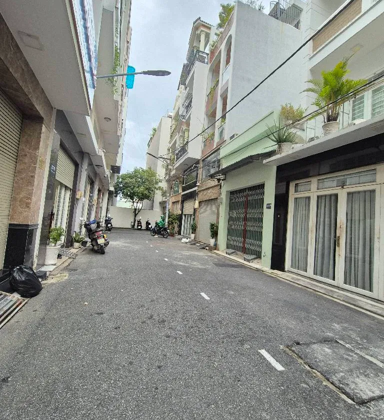 Bán nhà 4 tầng tại quận Cầu Giấy, diện tích 60m2, giá 10.6 tỷ... Bán nhà riêng tại Tân Sơn, Hồ Chí Minh 01