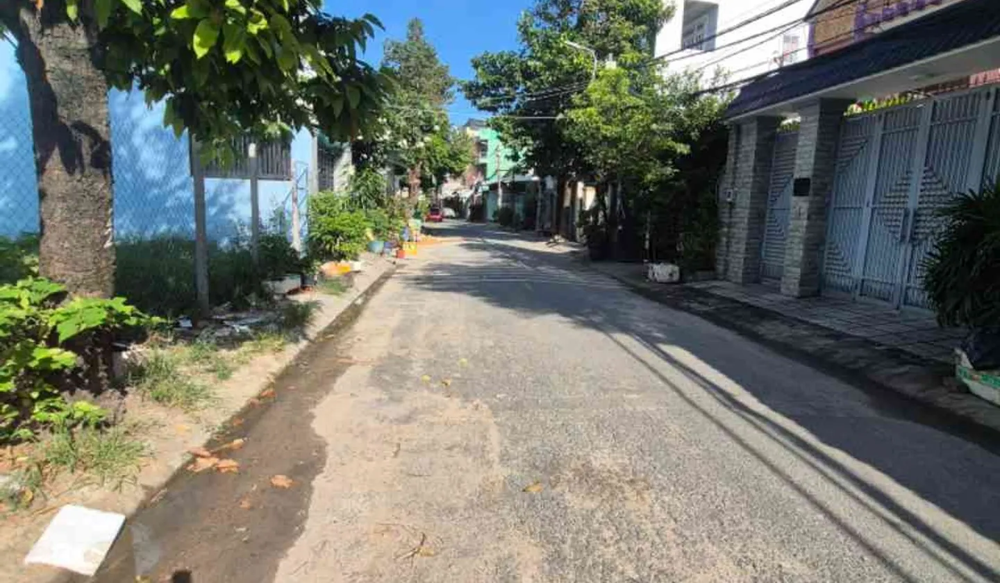 Bán đất 7x18m, đường nhựa thông công viên sinh thái Hóc Môn, giá 5..x tỷ... Bán nhà mặt phố tại Bà Điểm, Hồ Chí Minh 01