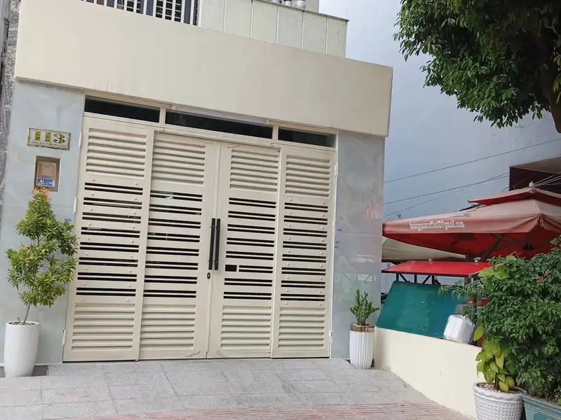 Nhà 5 phòng ngủ Bình Phú giá mềm, hẻm rộng, tiện nghi... Bán nhà riêng tại Bình Phú, Hồ Chí Minh 01