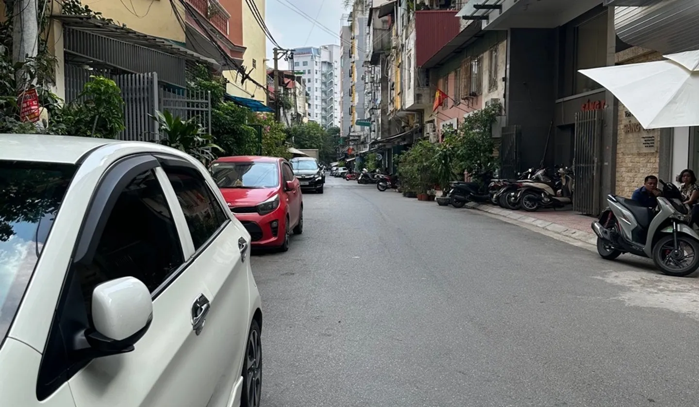 Nhà riêng 3 tầng mặt ngõ rộng tại phường Tạ Quang Bửu, gần Đại Cồ Việt... Bán nhà riêng tại Bạch Mai, Hà Nội 01