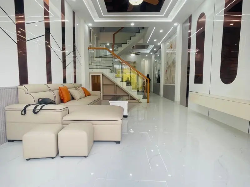 🏡 Nhà mới 3 tầng Đông Hoà, 100m², 4PN, 4WC, giá 6,85 tỷ. Vị trí trung tâm, pháp lý rõ.... Bán nhà riêng tại Đông Hòa, Hồ Chí Minh 01