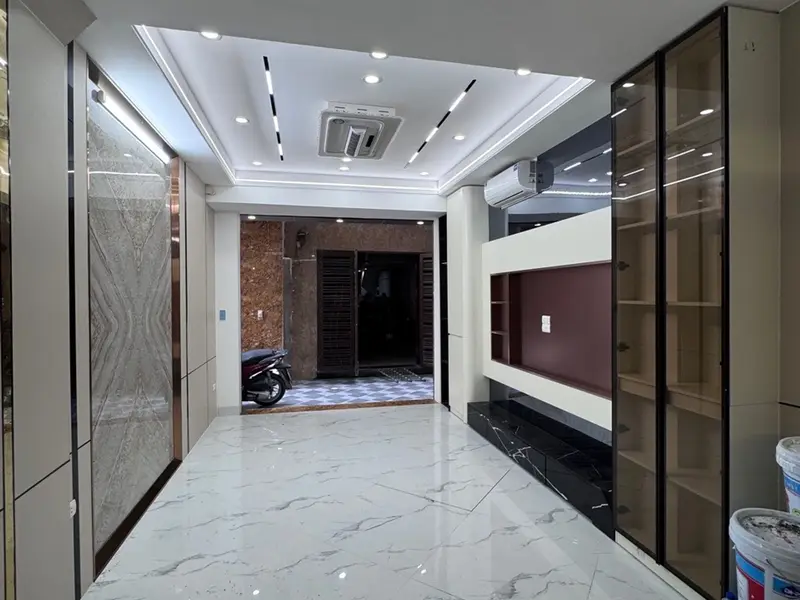 Nhà Phố Cao Cấp Gần Trung Tâm Với Tiện Ích Đầy Đủ Và Thang Máy Hiện Đại... Bán nhà riêng tại Tương Mai, Hà Nội 01