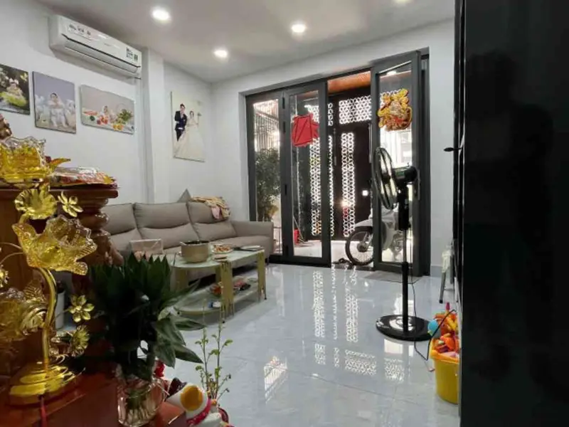 75M2 - GẦN MT - VÀO Ở NGAY - NGANG 4,2M - VUÔNG A4 - CHỈ 6 TỈ (BỚT LỘC)... Bán nhà riêng tại Phú Thuận, Hồ Chí Minh 01