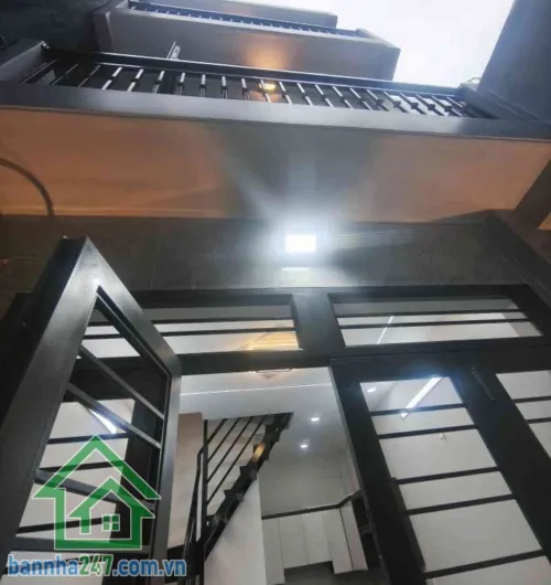 CHỈ 3,2 TỶ – LẠC LONG QUÂN – GẦN BẢY HIỀN – NHÀ MỚI XÂY 3 TẦNG – 2PN – SỔ RIÊNG... Bán nhà riêng tại Tân Hòa, Hồ Chí Minh 01