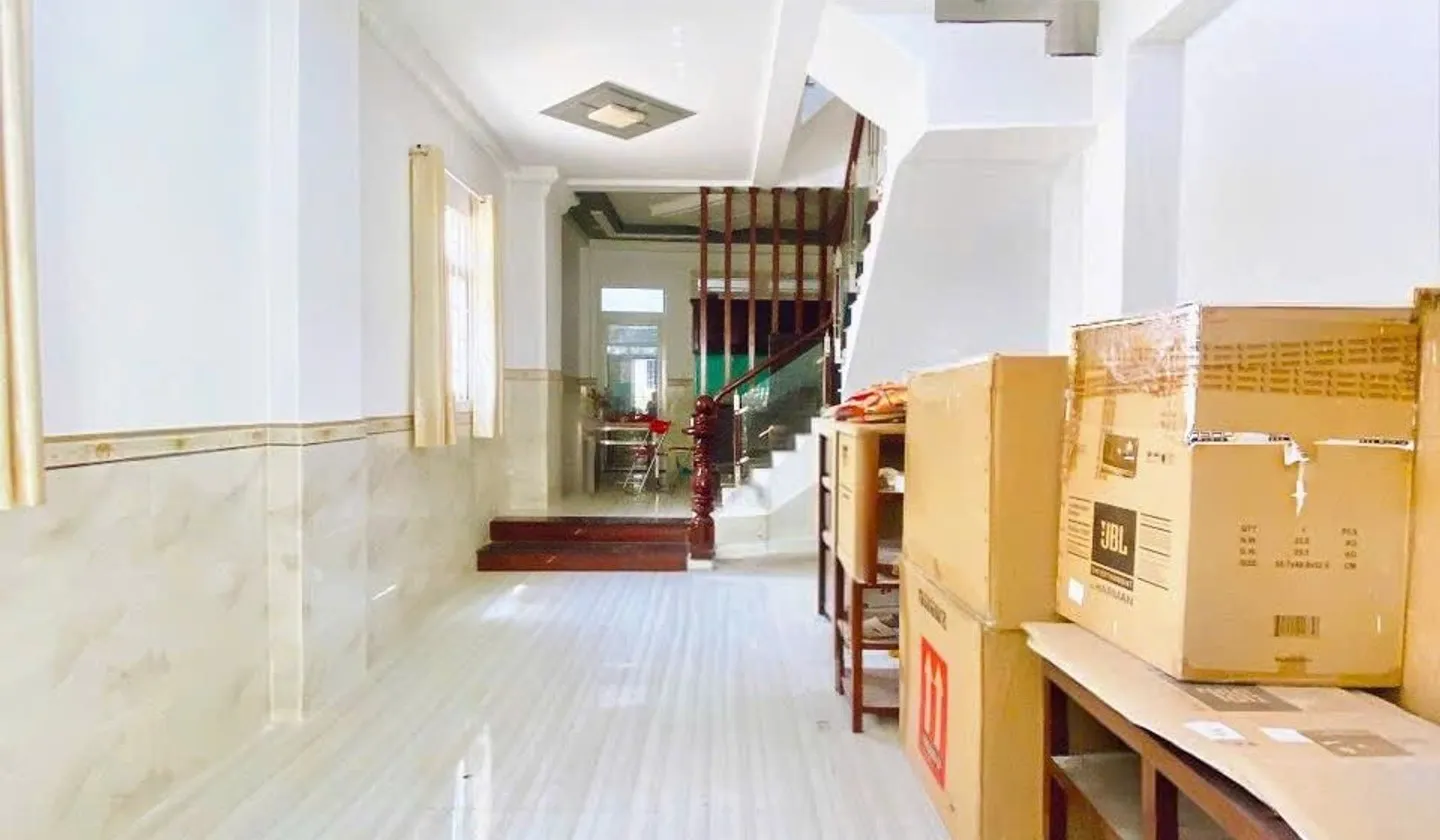 Bán nhà riêng 4 tầng tại An Dương Vương, Quận 8, diện tích 55m2, giá 6 tỷ đồng... Bán nhà riêng tại Phú Định, Hồ Chí Minh 01