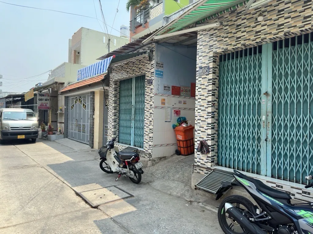 BÁN NHÀ ĐOẠN GIỮA TRỤC LÊ ĐÌNH CẨN BÌNH TÂN - 82M2 NGANG 4M 6PN ĐƯỜNG 6M GIÁ 5TY8 TL... Bán nhà riêng tại Tân Tạo, Hồ Chí Minh 01