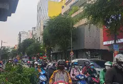 Nhà 4 tầng nở hậu sát Vạn Hạnh Mall, xe hơi vào tận cửa... Bán owner_side tại Hòa Hưng, Hồ Chí Minh 15