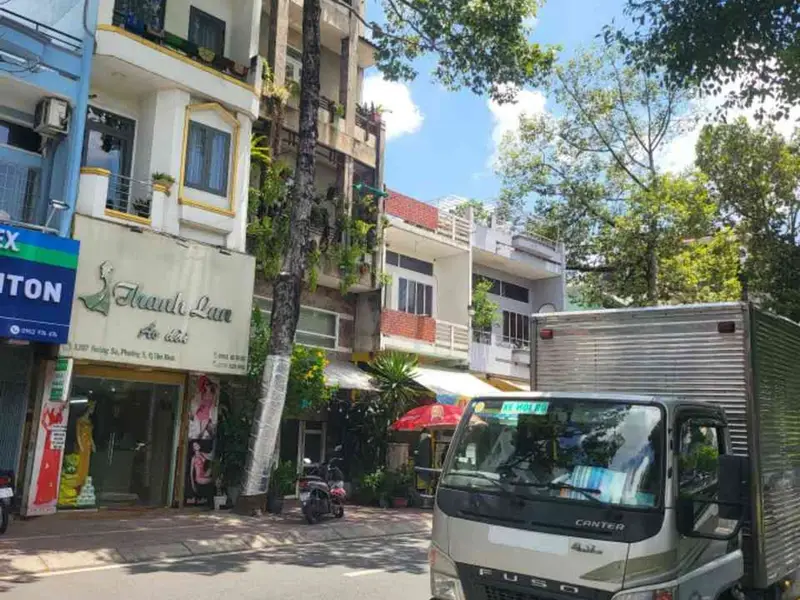Bán nhà mặt phố 4 tầng kiên cố tại phường 5, Tân Bình, vỉa hè rộng kinh doanh thuận lợi... Bán nhà mặt phố tại Tân Sơn Nhất, Hồ Chí Minh 01