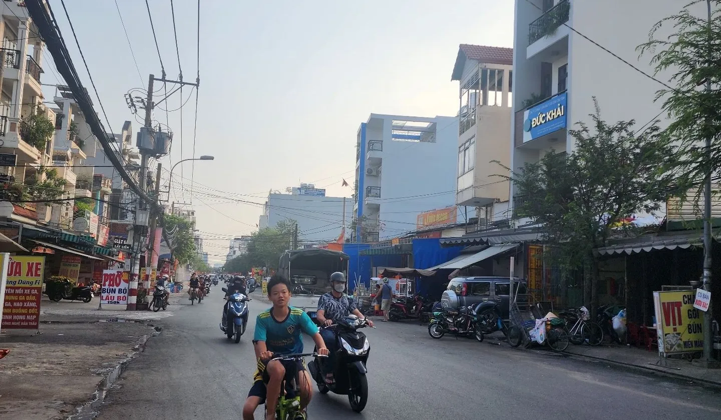 Bán nhà mặt phố 75m2, mặt tiền 4.7m, giá 15 tỷ, Phường Tân Sơn... Bán nhà mặt phố tại Tân Sơn, Hồ Chí Minh 01