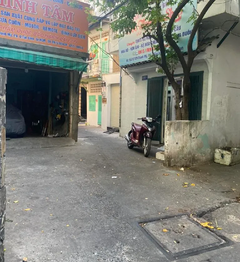 Nhà đẹp Tân Bình giá hợp lý - Xe hơi vào nhà... Bán owner_side tại Tân Hòa, Hồ Chí Minh 01