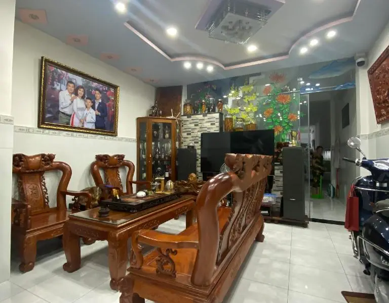 Bán nhà mặt phố 3 tầng, 4 phòng ngủ tại quận Tây Hồ... Bán nhà mặt phố tại Tân Bình, Hồ Chí Minh 01