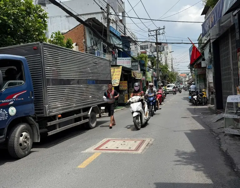 Bán nhà 3 tầng mặt tiền 4.2m tại phường 10, quận Tân Bình, giá 6.4 tỷ... Bán owner_side tại Bảy Hiền, Hồ Chí Minh 01