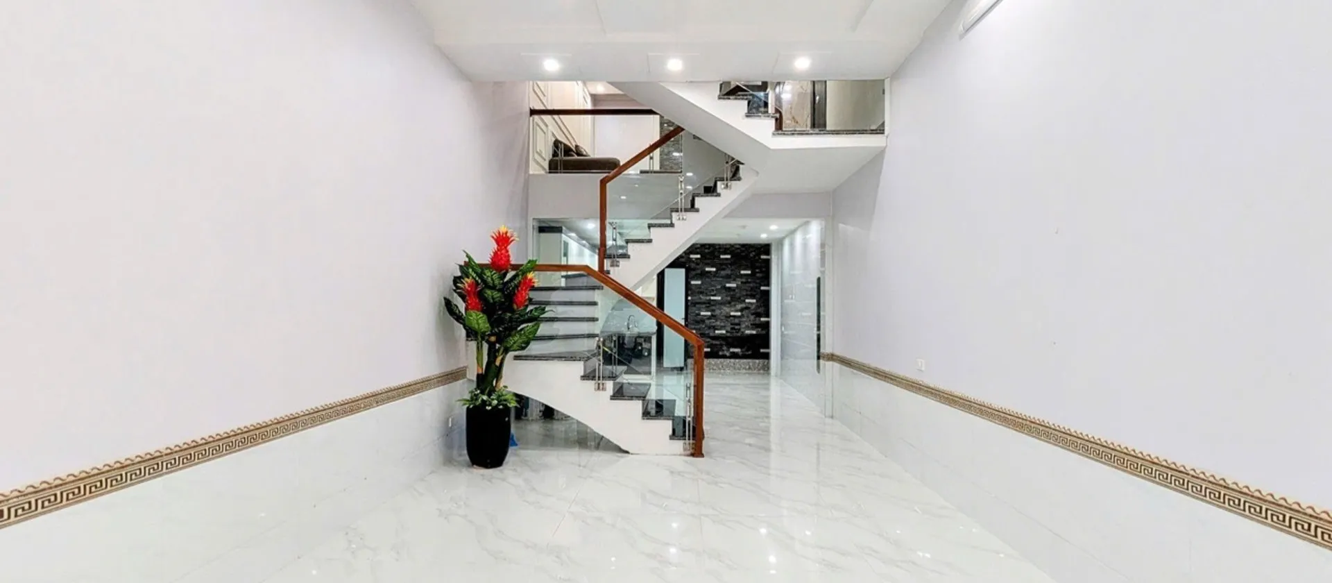 Nhà Phố Nguyễn Văn Linh 48,5m2 5 Tầng, Gara Ô Tô, Thiết Kế Hiện Đại, Vị Trí Đắc Địa... Bán nhà riêng tại An Biên, Hải Phòng 01