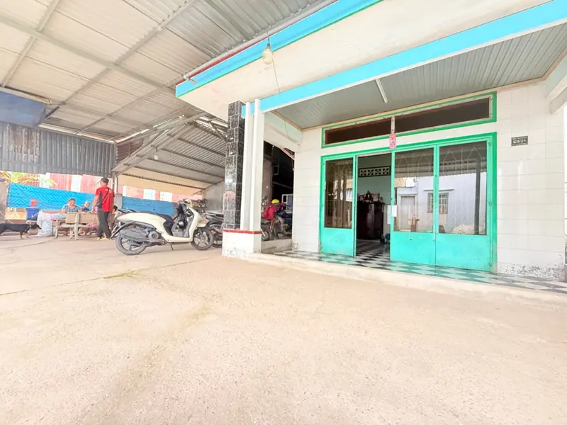 Nhà nở hậu 2 mặt tiền rộng rãi, sống thoáng tại Thống Nhất... Bán nhà riêng tại Xuân Thới Sơn, Hồ Chí Minh 01